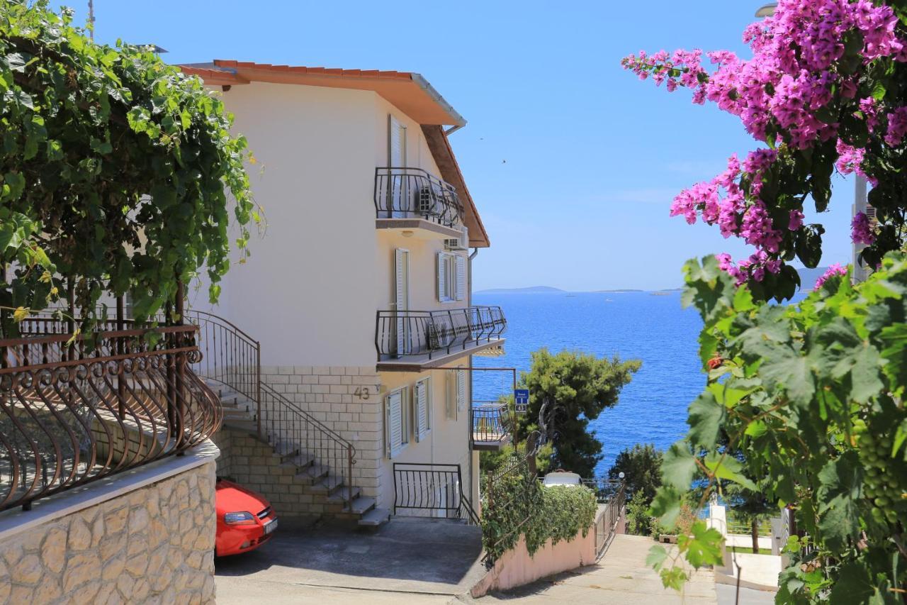 Apartments By The Sea Okrug Donji, Ciovo - 16657 Donji Okrug  Exteriör bild