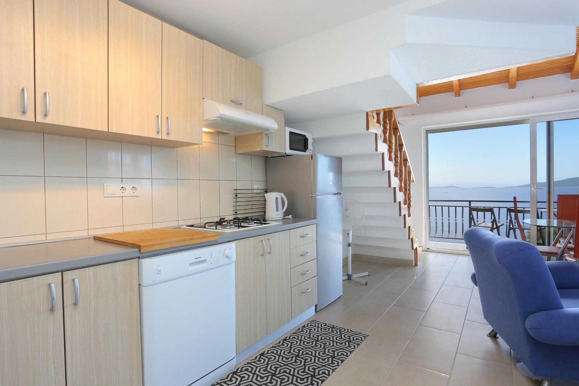 Apartments By The Sea Okrug Donji, Ciovo - 16657 Donji Okrug  Rum bild